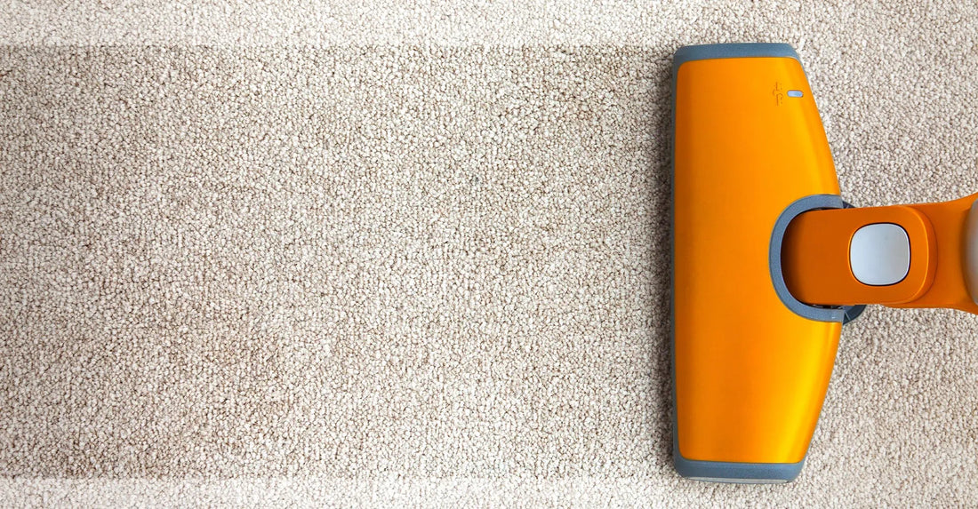 Cum poti curata eficient canapelele, covoarele si mochetele? Metode eficiente pentru curatare covor in profunzime!